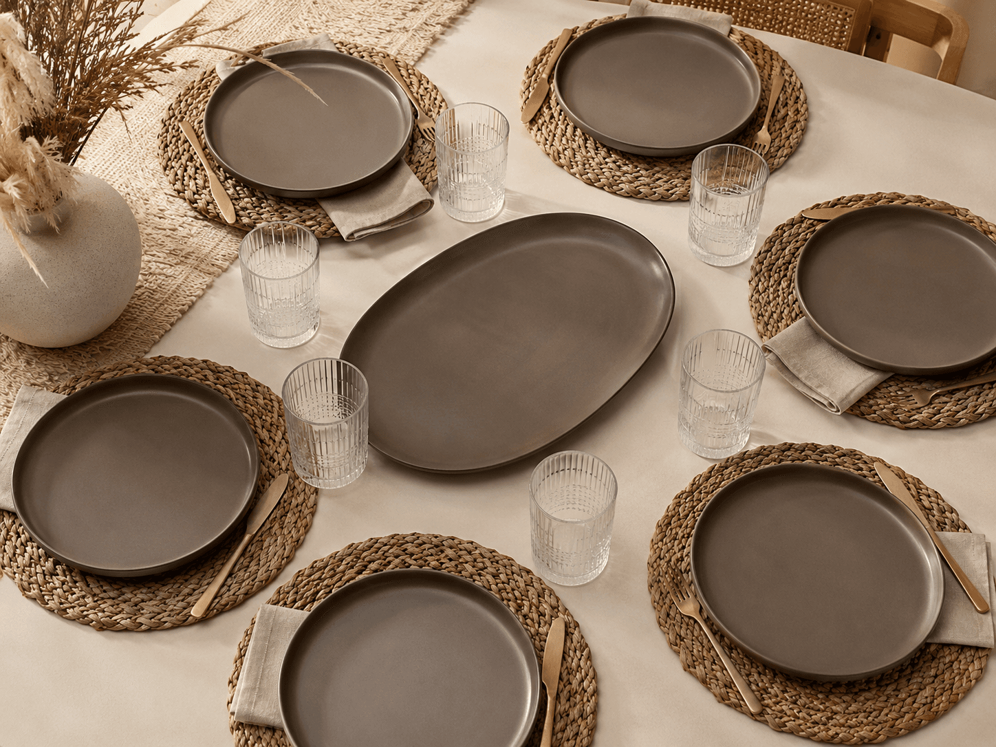 Dining & Entertaining Kit contents